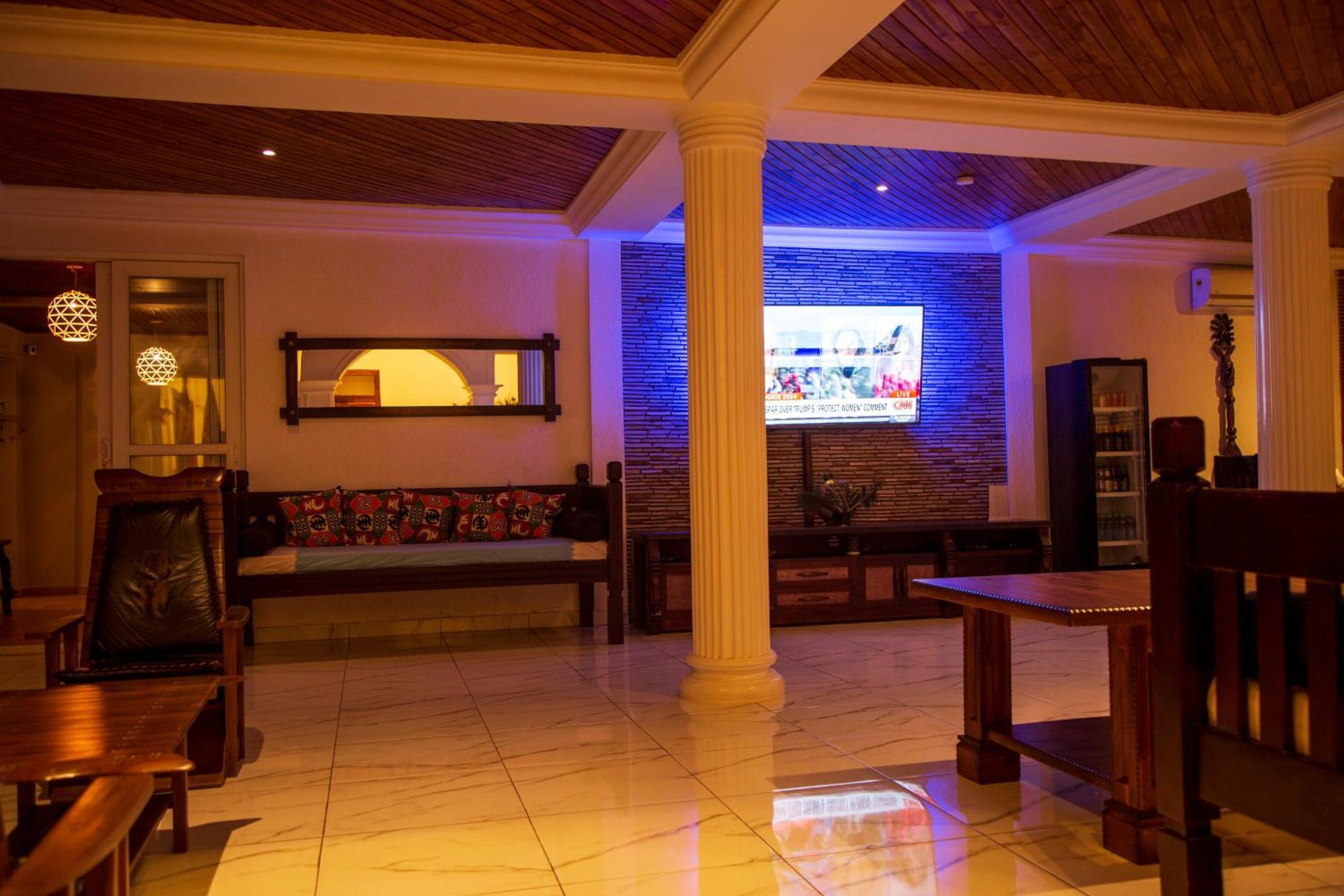 קומסי The Haven Boutique Hotel מראה חיצוני תמונה